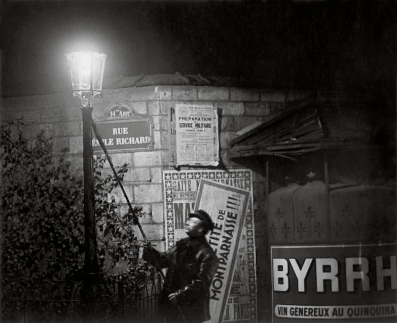 Brassai, Paris la nuit en photographie noir et blanc